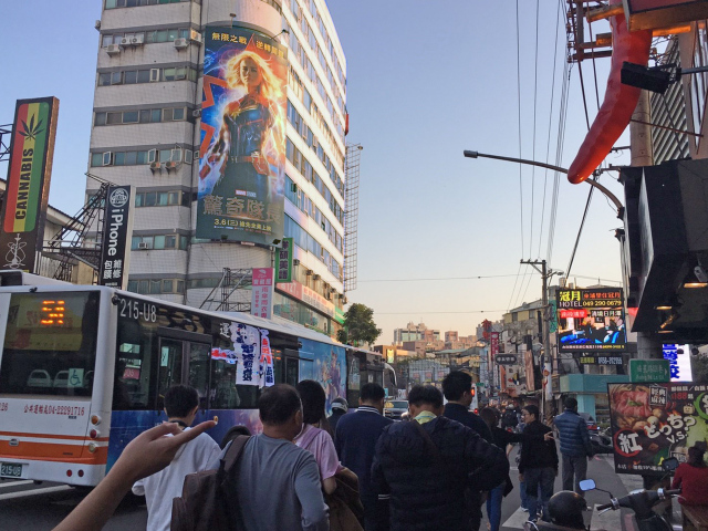 台中逢甲商圈(FC-5) 戶外看板
